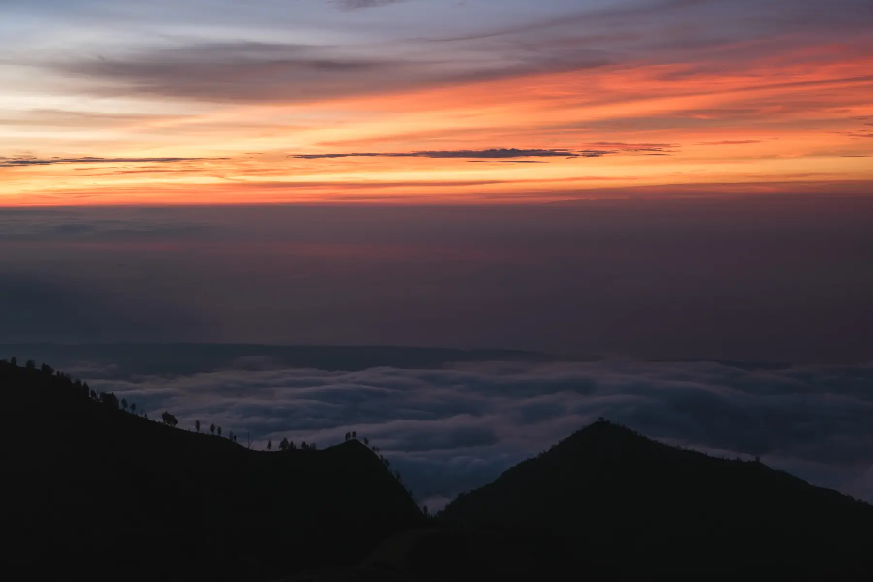 Volcanoes in Indonesia, photograph 10